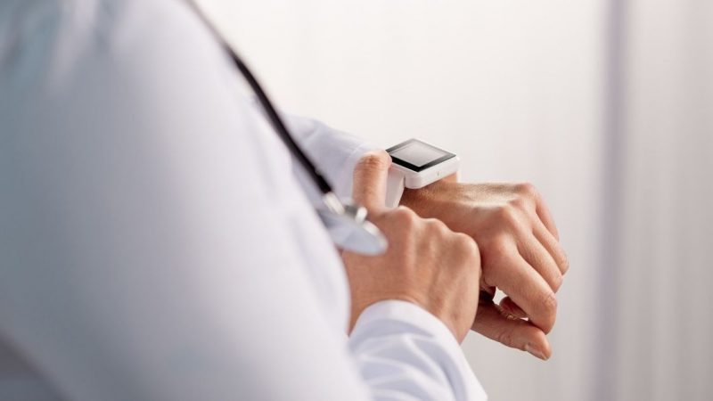 best smartwatches for nurses