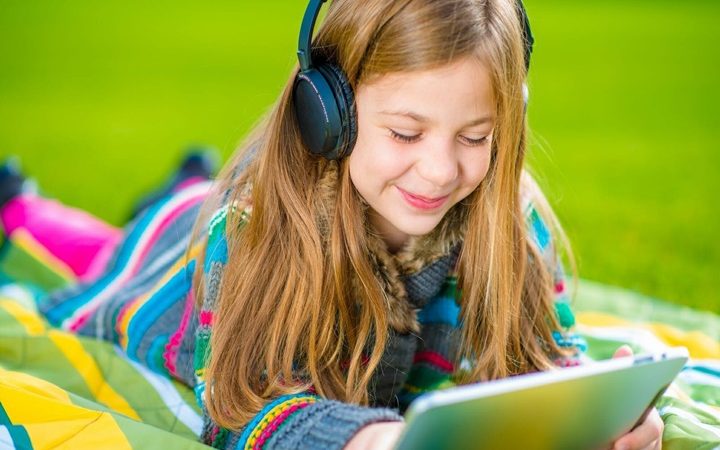 Is It Safe For My Child To Use Earbuds?